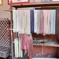 บรรยากาศ ศูนย์ผ้าหมักโคลน บ้านนาต้นจั่น