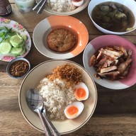หมูทอด นายเบียร์
