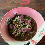 เมนูของร้าน ก๋วยเตี๋ยวห้อยแข้งห้อยขา พืชสวนโลก