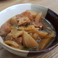 ป้าฟ้า หมูย่างยำ & กับข้าวกับปลา Pafah