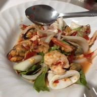 ป้าแว่น อาหารตามสั่ง