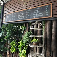 บรรยากาศ ภารดีเบคเฮ้าส์