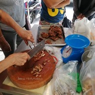 ป้าฟ้า หมูย่างยำ & กับข้าวกับปลา Pafah