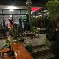 บ้านไร่หนองหว้า