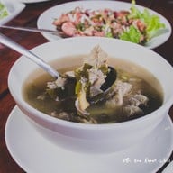 เมนูของร้าน เรือนไม้แก่น