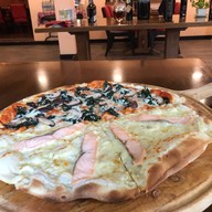 เมนูของร้าน Tom's Enzo Trattoria