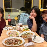 ก๋วยเตี๋ยวโบราณบ้านยายคาเฟ่ ไทยรามัญ