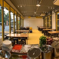 ก๋วยเตี๋ยวโบราณบ้านยายคาเฟ่ ไทยรามัญ