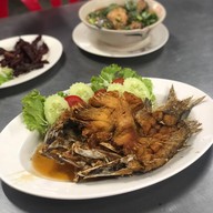 เมนูของร้าน สมยศ ข้าวต้มรอบดึก (Som Yot Khaotom Rop Duek)โชคชัย 4 ซอย 72  โชคชัย 4