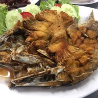 เมนูของร้าน สมยศ ข้าวต้มรอบดึก (Som Yot Khaotom Rop Duek)โชคชัย 4 ซอย 72  โชคชัย 4