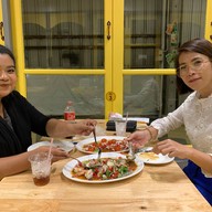 ก๋วยเตี๋ยวโบราณบ้านยายคาเฟ่ ไทยรามัญ