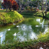 ขุนน้ำ ริมธาร รีสอร์ต