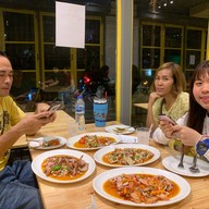 ก๋วยเตี๋ยวโบราณบ้านยายคาเฟ่ ไทยรามัญ