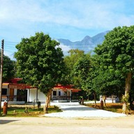 ขุนน้ำ ริมธาร รีสอร์ต