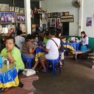 ไอติมกะทิสด ก๋วยเตี๋ยวไก่แม่ดอกไม้ สาขาดั้งเดิม (เจ๊ตุ้ย)