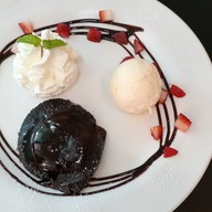 เมนูของร้าน Snow ice by Fuse ร้านบิงซูและเกล็ดหิมะ(ของอร่อยย่าน แบริ่ง บางนา ลาซาล) สโนว์ไอซ์บายฟิวส์