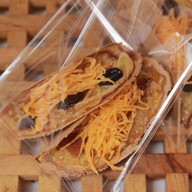 แม่เล็กขนมเบื้องไทยโบราณ (เจ้าเก่าตลาดกระทรวงการคลัง)