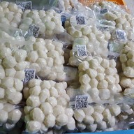 บุรีล้ำบุรีรัมย์ ลูกชิ้นยืนกิน เมืองบุรีรัมย์