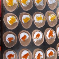 โมขนมเบื้อง ตลาดนัดเสือใหญ่