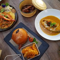 เมนูของร้าน Mama Indigo Restaurant, Kata Beach