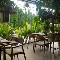 บรรยากาศ Mama Indigo Restaurant, Kata Beach