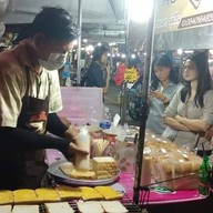 ปังปิ้ง เนยหอม (เตาถ่าน) เจ้าเก่า เจ้าเดิม