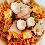 เมนูของร้าน ก๋วยเตี๋ยวป้ามาศ  หนองบัว