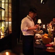 Bar 335