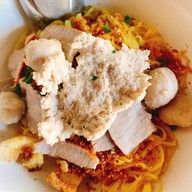 เมนูของร้าน ก๋วยเตี๋ยวป้ามาศ  หนองบัว
