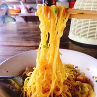 เมนูของร้าน ก๋วยเตี๋ยวป้ามาศ  หนองบัว