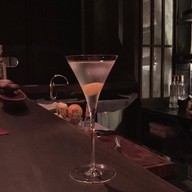 Bar 335