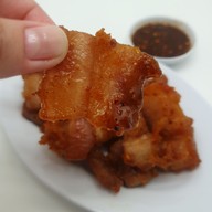 PORK Shop (by เพชรไพลิน)