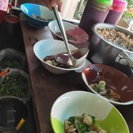 ก๋วยเตี๋ยวเรืออยุธยารสเด็ด สาขา4
