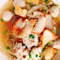 เมนูของร้าน ก๋วยเตี๋ยวป้ามาศ  หนองบัว