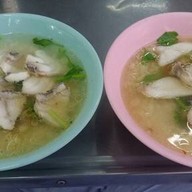 เฮงข้าวต้มทะเลหัวปลา(เจ้าเก่าพระประแดง)