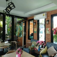 681 Cafe' Coffee & Dessert