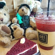 681 Cafe' Coffee & Dessert