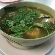 ร้านอาหารเเดง