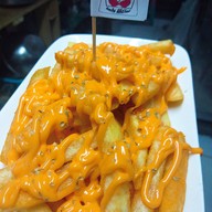 นมใหญ่ Milk&Toast สำโรง-ริมทางรถไฟสายเก่า