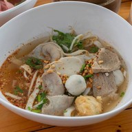 เมนูของร้าน นายไสว ก๋วยเตี๋ยวลูกชิ้นปลา นายไสว ก๋วยเตี๋ยวลูกชิ้นปลา