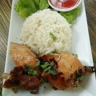 โฮ่งบีช คาเฟ่