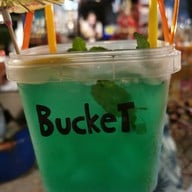 Bucket ช่างชุ่ย