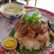 ข้าวมันไก่ศรีสุพรรณ