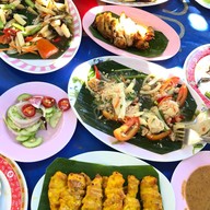 ซุ้มส้มตำเนินทราย