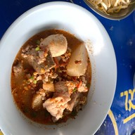 ก๋วยเตี๋ยวป้าอร