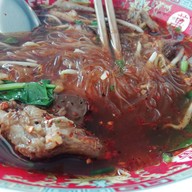สุชาติ ก๋วยเตี๋ยวเป็ด