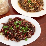 ลาบสนั่น
