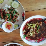 สุชาติ ก๋วยเตี๋ยวเป็ด