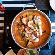 ใครจับปลา