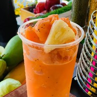 เมนูของร้าน Me Smoothie (fresh juice, smoothies, cold press juice) ถนนศรีโสธรตัดใหม่ ฉะเชิงเทรา